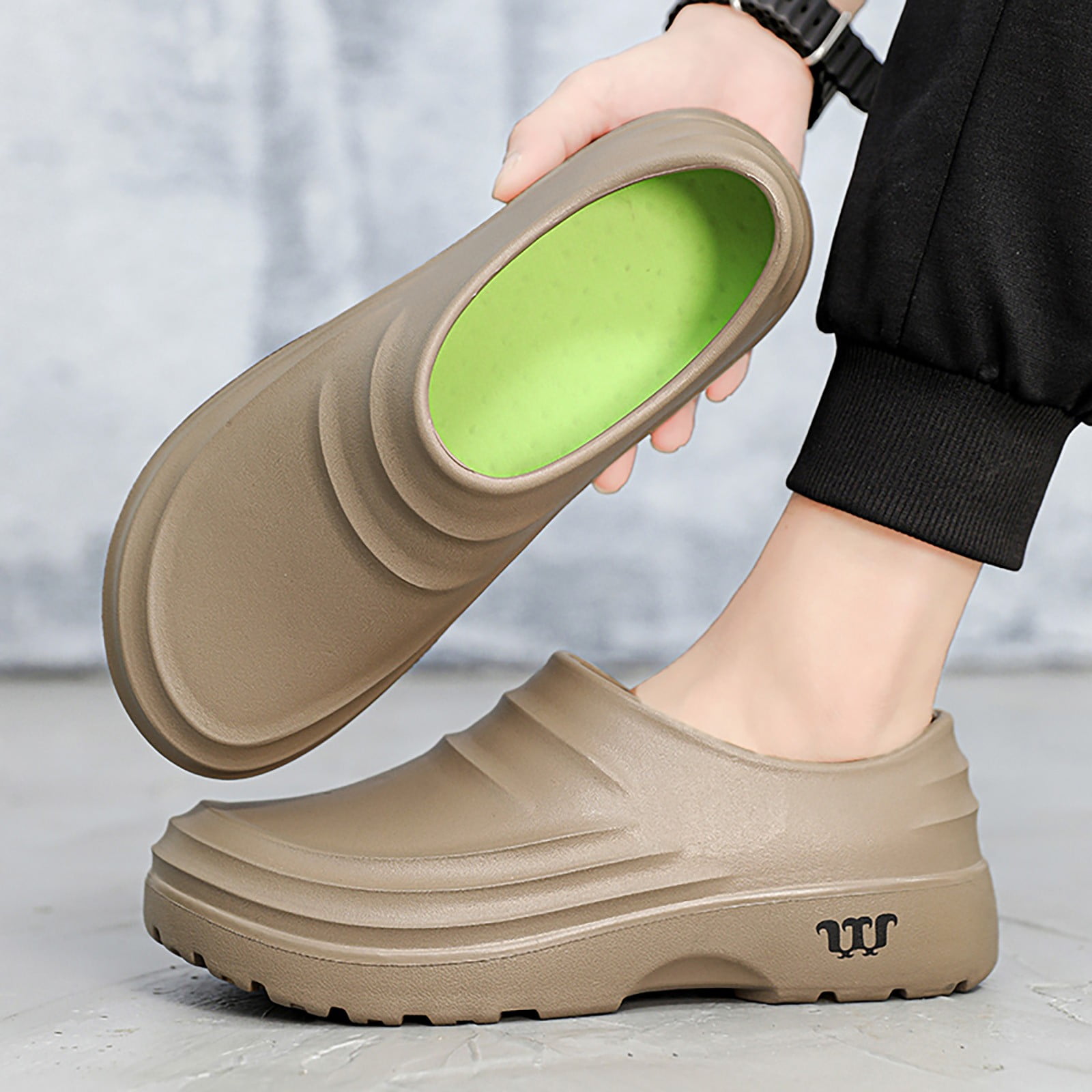 Mepaouo Men's Women's Non Slip Work Shoes Oil Water Resistant Chef Shoes Clogs for Food Service(Khaki,7)