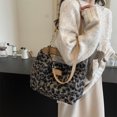 thumbnail image 3 of Bolso Mullido Del Mano Hombro para Las Mujeres Leopardo Con El Los Bolsillos, 3 of 9