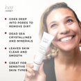 thumbnail image 2 of Exfoliante facial Hey Honey Skincare con propóleo y sal del Mar Muerto, 65 ml, 2 of 8