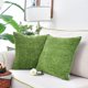 thumbnail image 4 of 18 x 18-Inch Forest Green Paquete de 2 acogedoras fundas de almohada para sofá, decoración del hogar, chenilla suave teñida de forma sólida, 18.0 x 18.0 in, verde bosque, 4 of 5