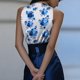 thumbnail image 3 of Camisola con Cuello en V Profundo de Satén con Correas Delicadas, Tanque de Capa Elegante para Vestir de Noche Y Estilo Diario, 3 of 5