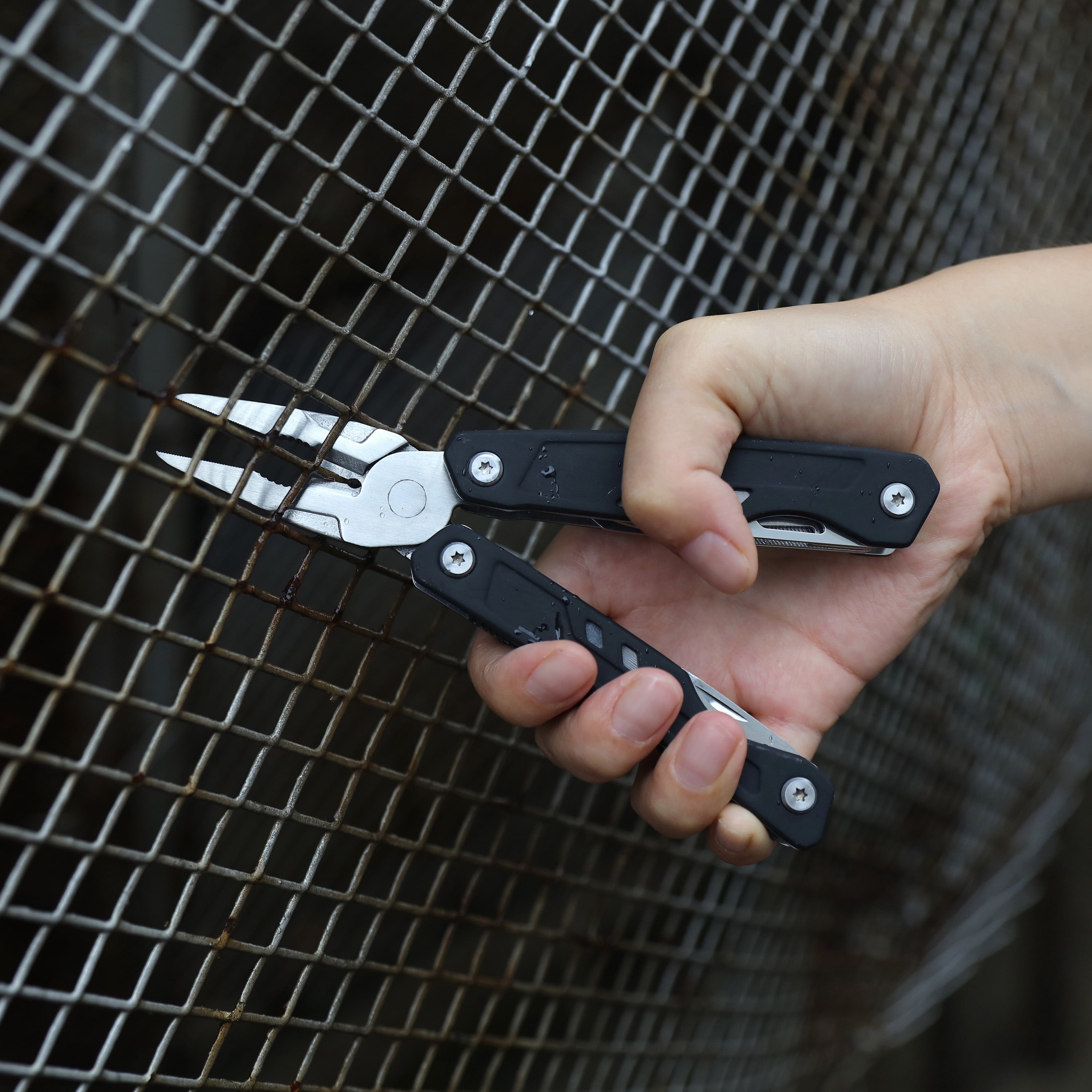 Ozark Trail 17-in-1 Multi tool, Stainless Steel, Black Ozark Trail 17-in-1 Multi tool, Stainless Steel, Black