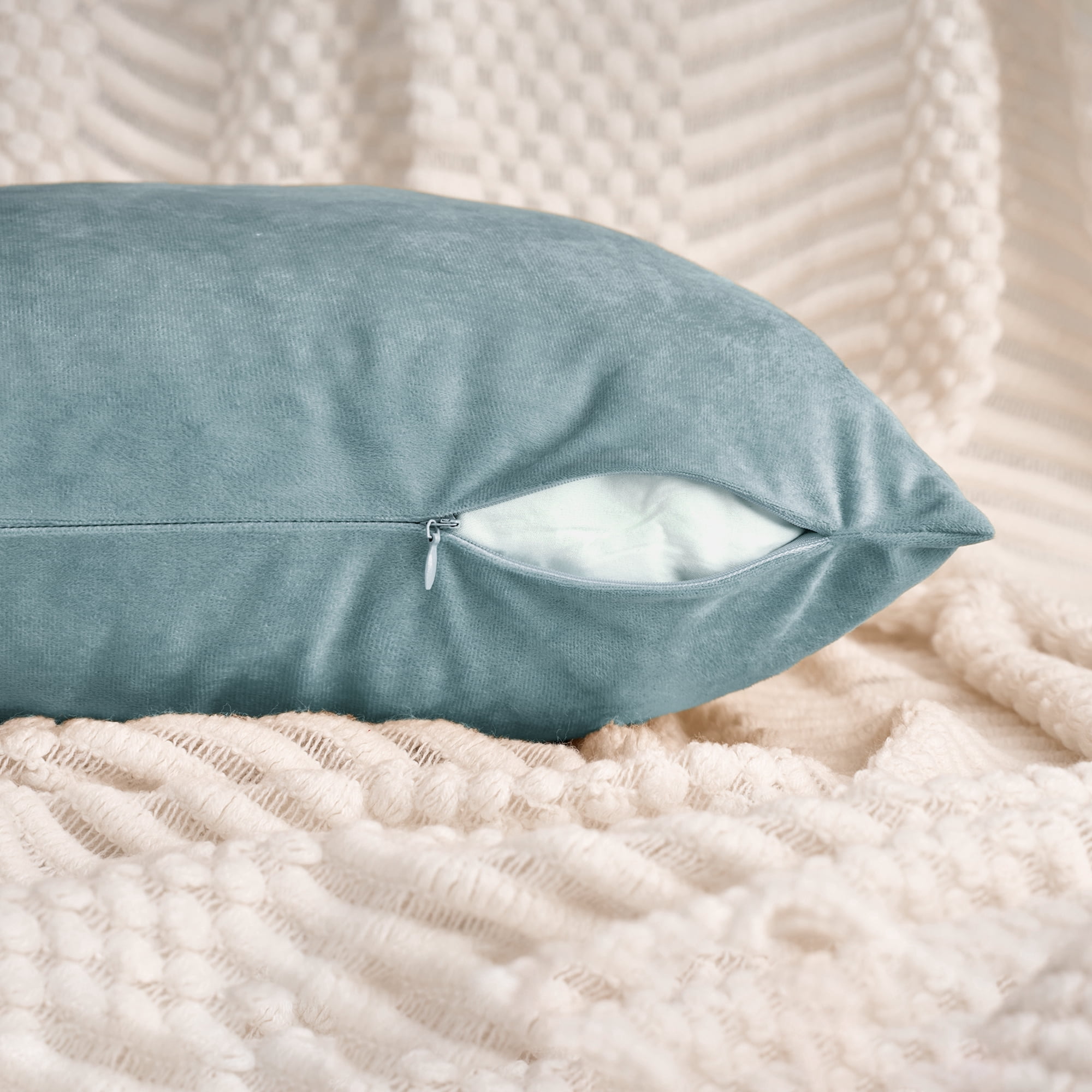 Unique Bargains Velvet Soft Square Pillow Covers Pack of 2 Blue 20" x 12"
