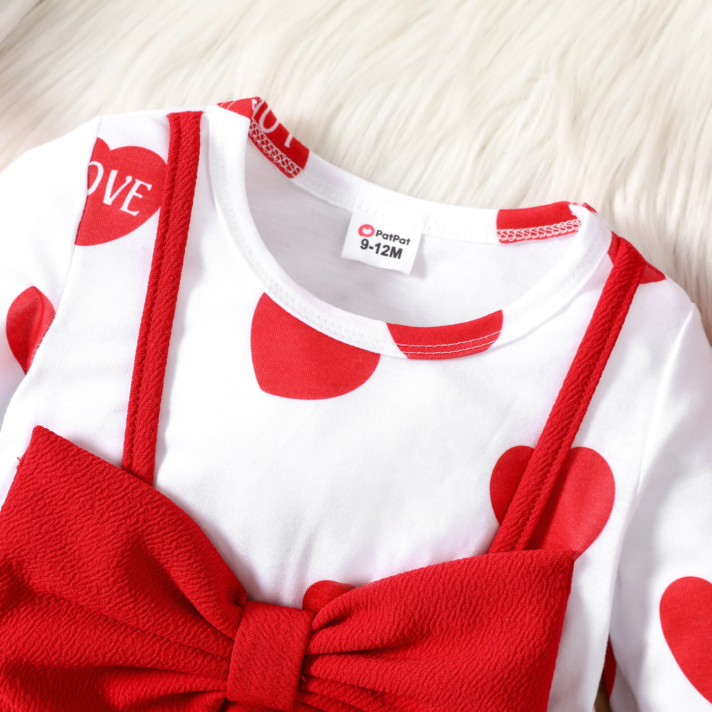 2pcs Baby Girl Allover Red Love Heart Print Tank Top and Bow Front Shorts Set