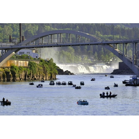 USA, Oregon, Portland. Salmon fishing on Willamette River. Print Wall Art By Jaynes (Best Salmon Fishing Oregon Coast)