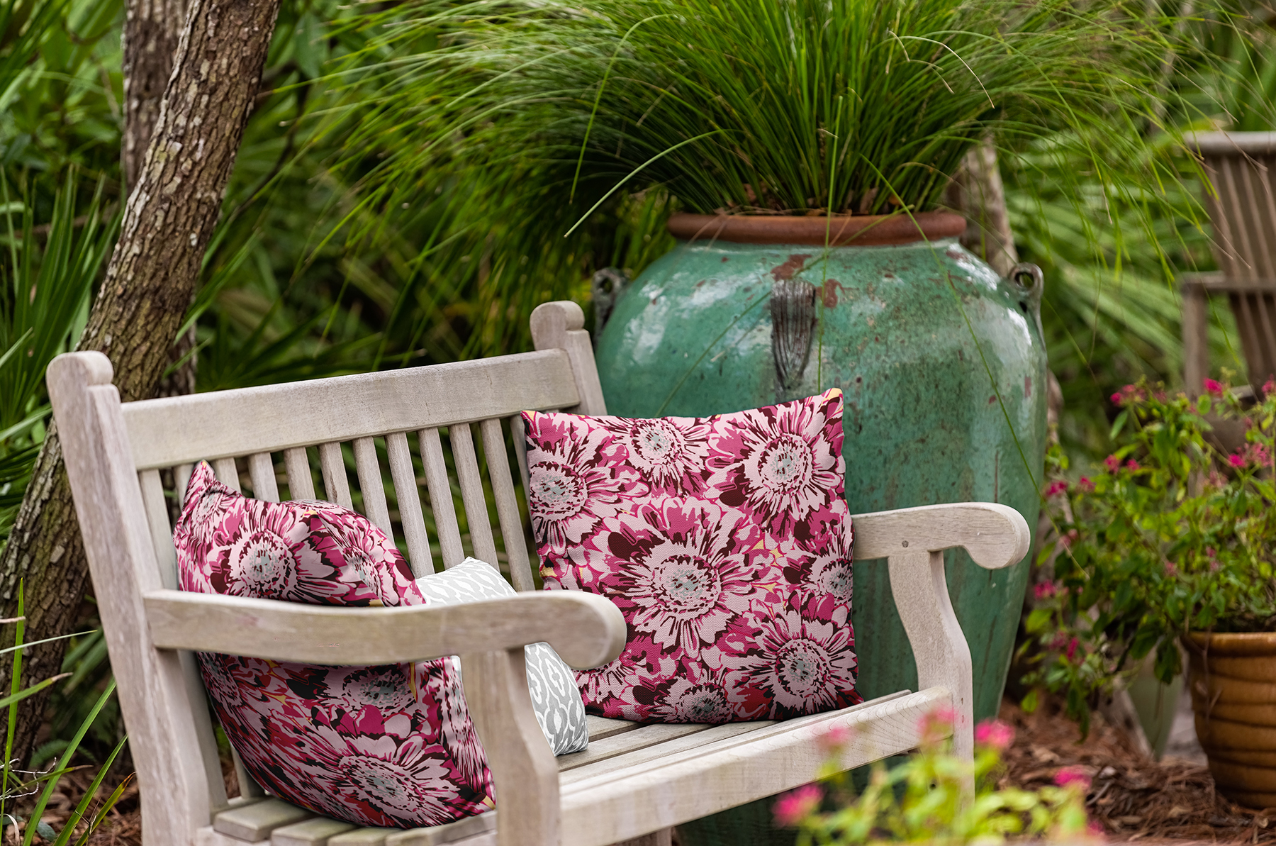 20" x 20" Simply Daisy Big Flowers Polyester Indoor/Outdoor Pillow, Pink Qty 1