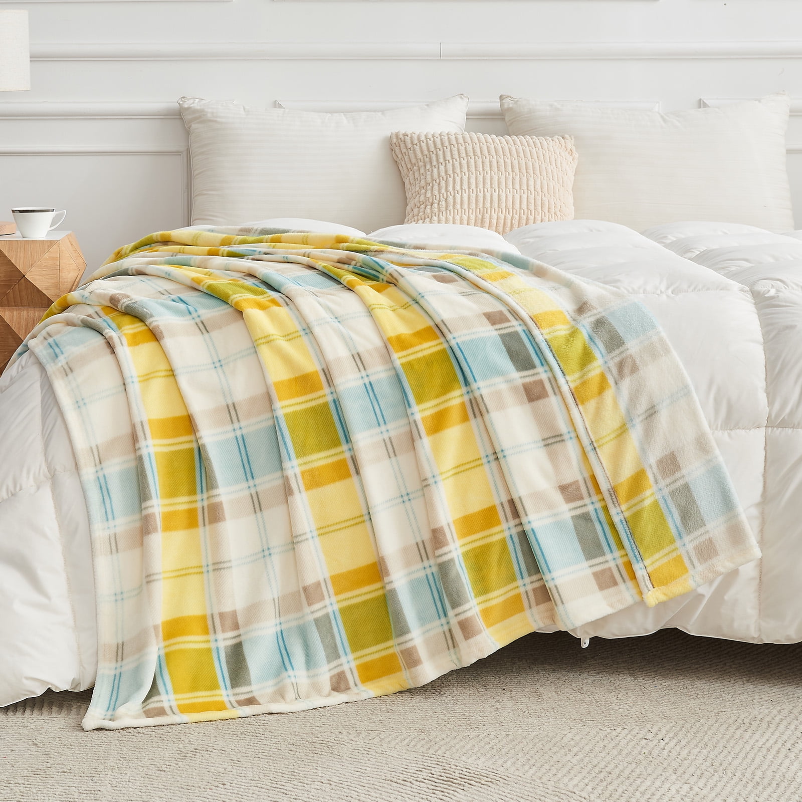 Gogreen Cozy Blanket Printed Blanket Throw Blanket - 300 GSM Fleece Blanket Throw Size Blanket for Home Decoration, Ultra Soft Blanket Microfiber Throw Blanket (Throw - 50" x 60")