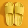 thumbnail image 1 of Sandalias y pantuflas de baño de verano para mujer, pantuflas antideslizantes para baño interior, pantuflas de suela suave de verano para hombre, 1 of 6