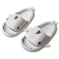 thumbnail image 1 of Zapatos deslizantes Deslizadores con forma de tiburón de dibujos animados para niños Sandalias antideslizantes de verano oso de fresa Electrónica, 1 of 5