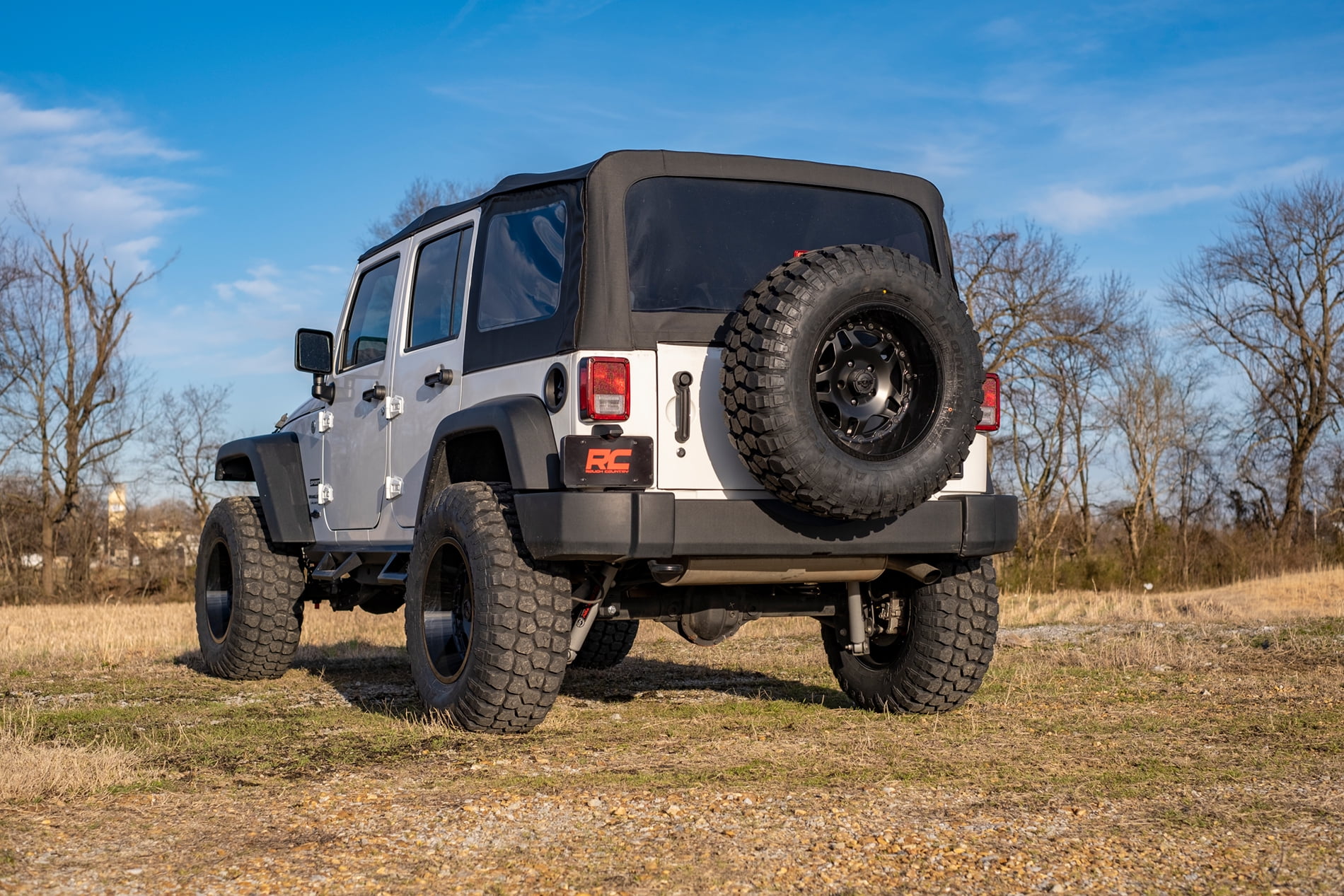 Rough Country 3.25" Lift Kit (fits) 2007-2018 Jeep Wrangler JK 4DR | N3 Shocks | Dual Suspension System | PERF694