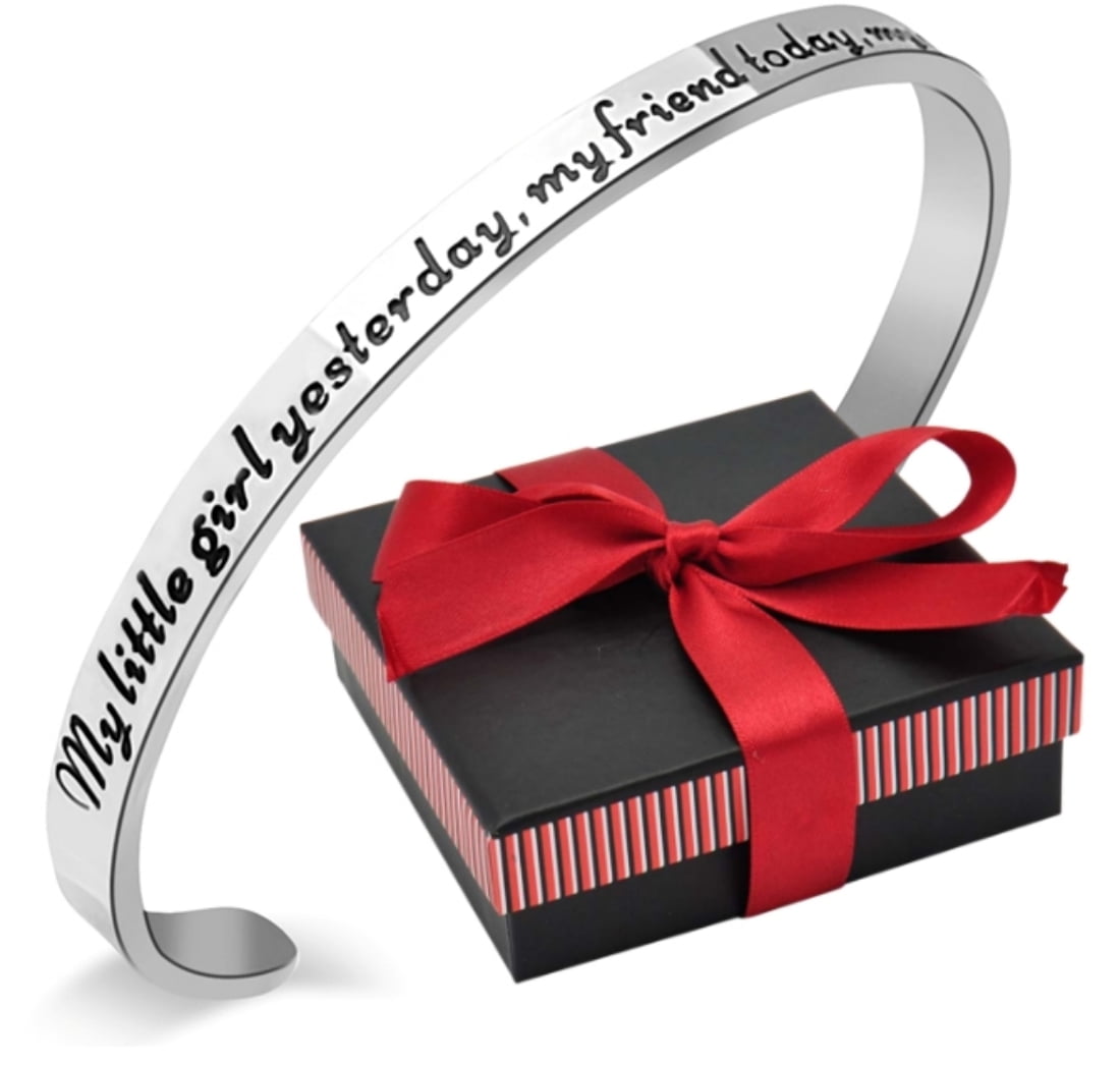 Daughter Jewelry Bracelet Gift from Mom, Dad, Parents ''My Little Girl Yesterday, My Friend Today, My Daughter Forever' Women Teen Present for Daughter Birthday, Graduation, Sweet 16