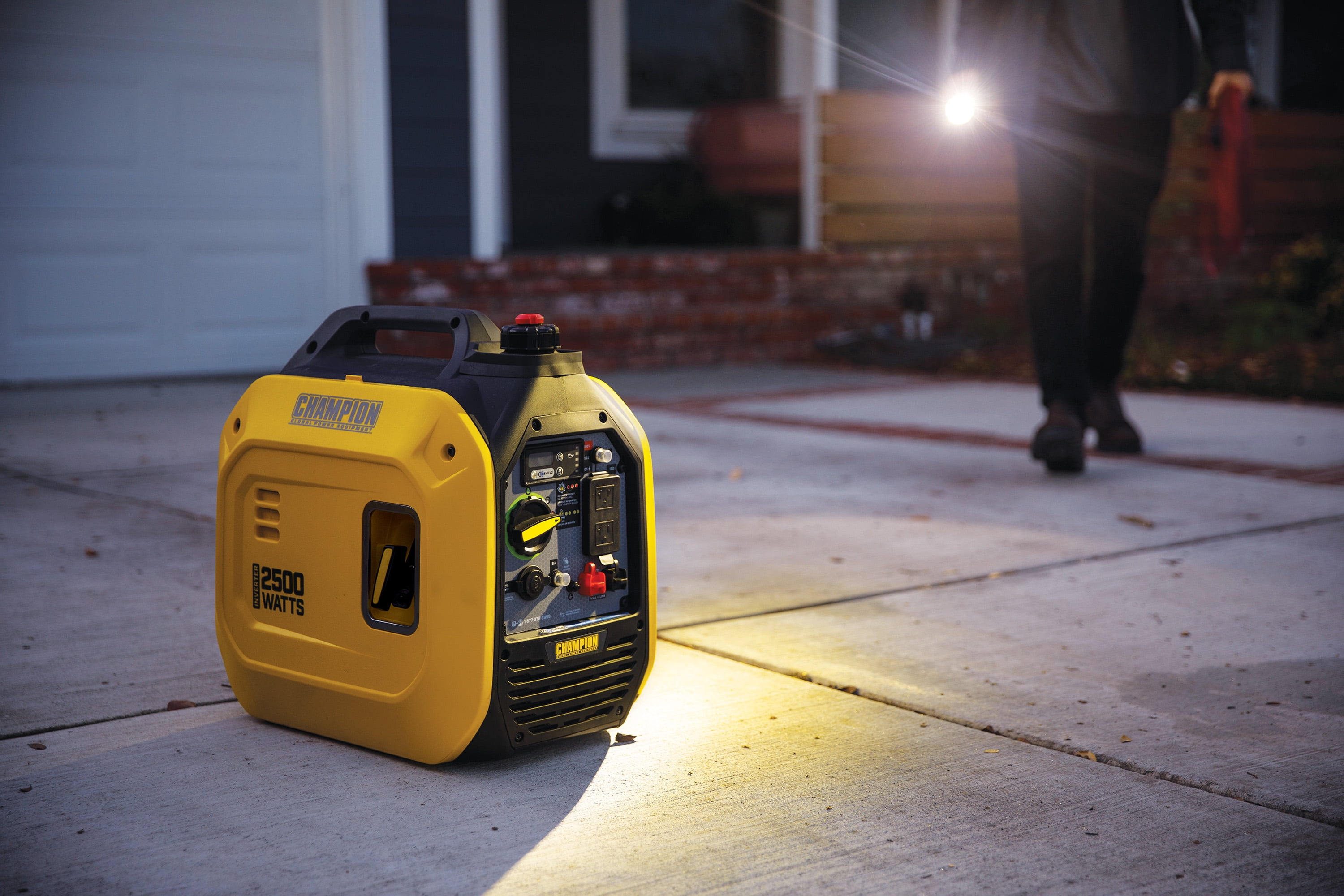 Champion Power Equipment 2500-Watt Ultralight Gasoline Portable Inverter Generator with CO Shield