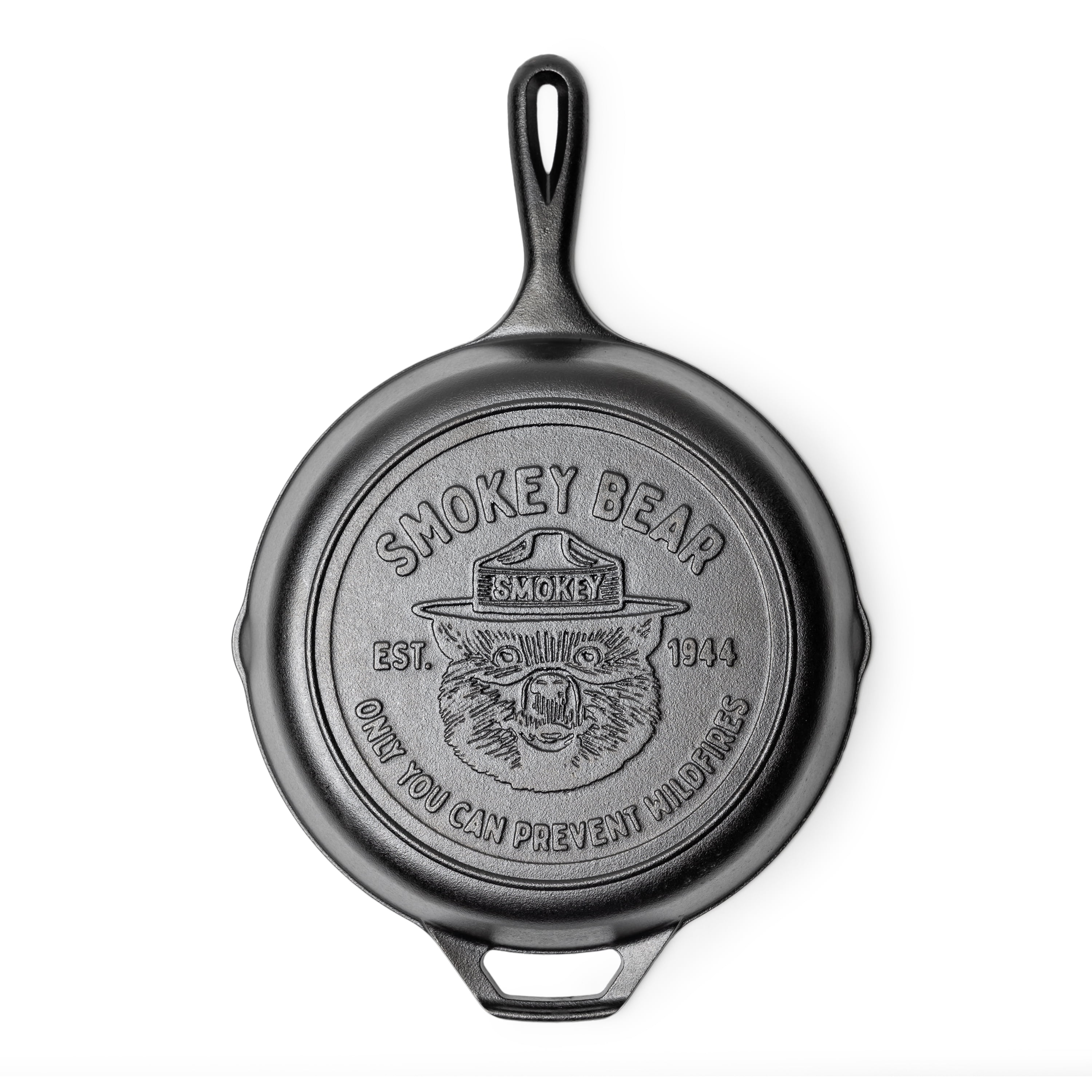 Lodge, Cast Iron Skillet, 6.5 inch, Wolf Scene, Wildlife Series