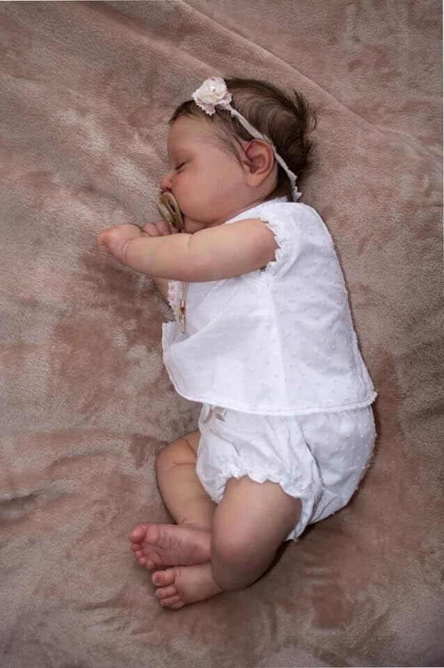 Real Life Reborn Baby Dolls 20 inch Realistic Soft Vinyl Baby Doll Sleeping Newborn Dolls Cloth Body Reborn Babies Toy Dolls for Girls Ages 3+