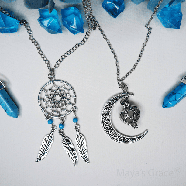 Necklace moon glow in the deals dark