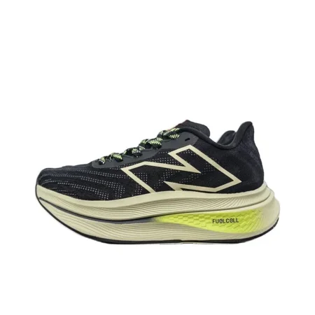 

FuelCell SuperComp Trainer v2 Comfortable non-slip low-top running shoes for men and women in black WRCXBK3