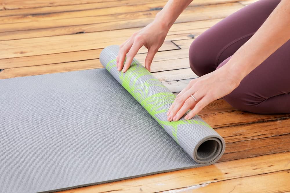 Sol Living 6P Free Yoga Mat Yoga Mat Stretching Pilates Meditation Exercise Mat Gym Equipment Non Slip Portable Travel Yoga Accessories Foldable Workout Mat - 24" x 72" - Grey