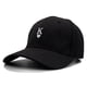 thumbnail image 1 of Gorra de béisbol lisa bordada en algodón con diseño de letra K, 1 of 3