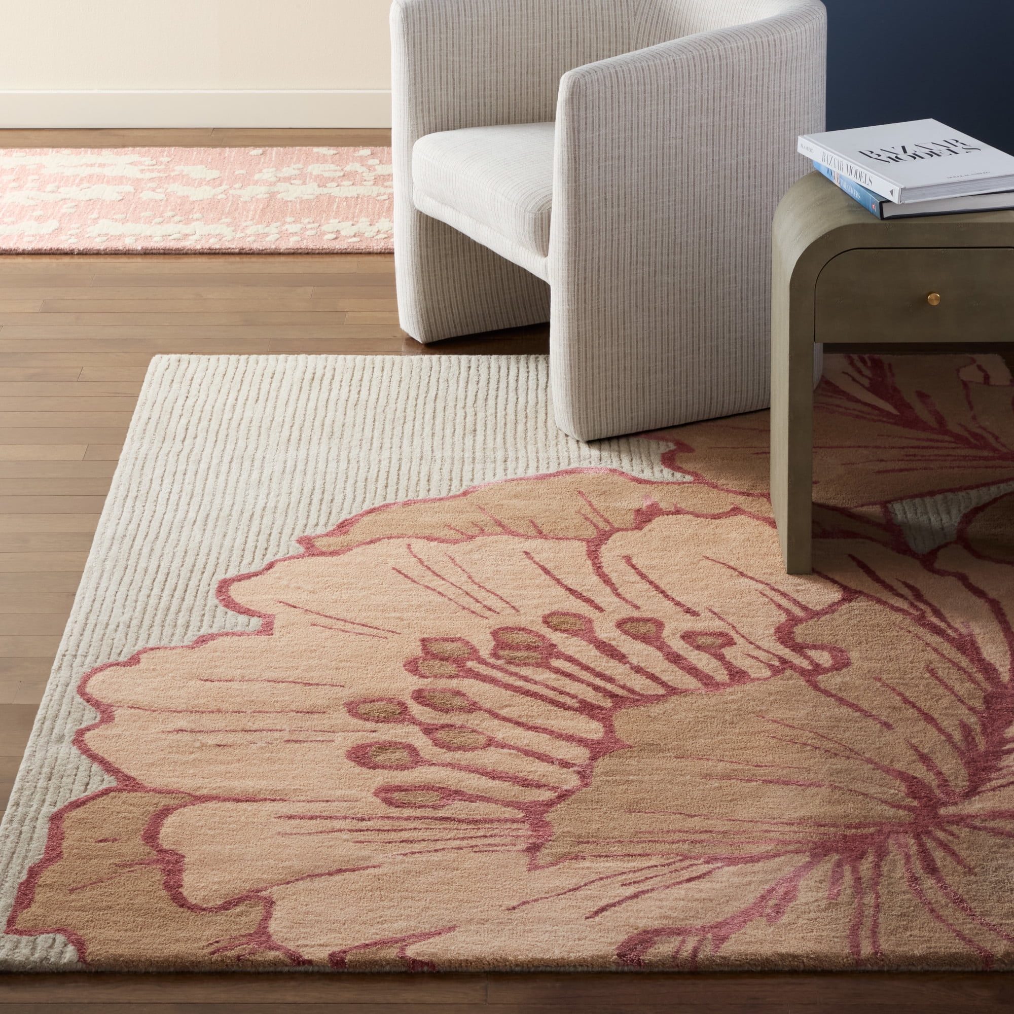 NICOLE MILLER NEW YORK Flora Grandeur Bloom Handcrafted Area Rug, Natural Wool Rug, Bold Floral Rug, Rose, 9'x12'
