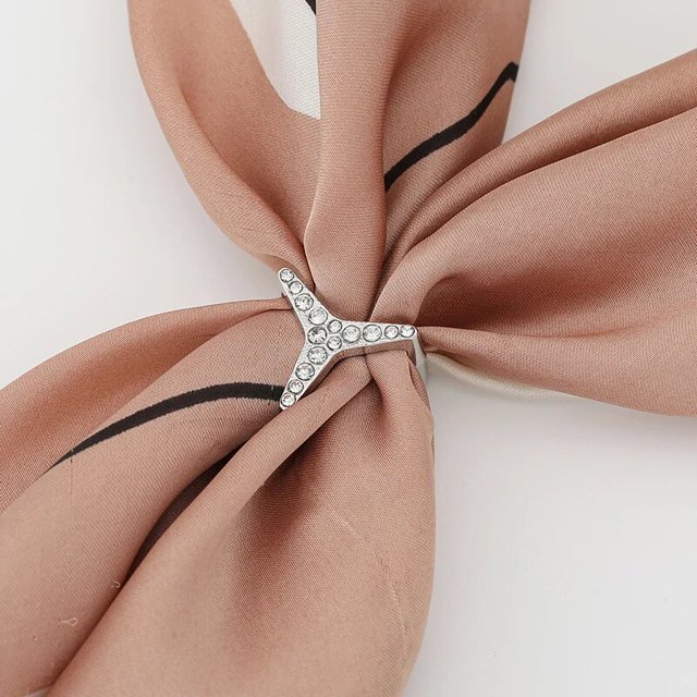Rhinestone Scarf Brooches Crystal Silk Scarves Buckle Brooch Shawl Ring Clip Scarfs Fastener Cute Knotted Button Pin Accessories