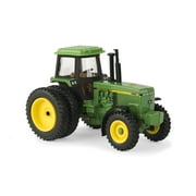 John Deere 1:64 4955 with FFA Logo