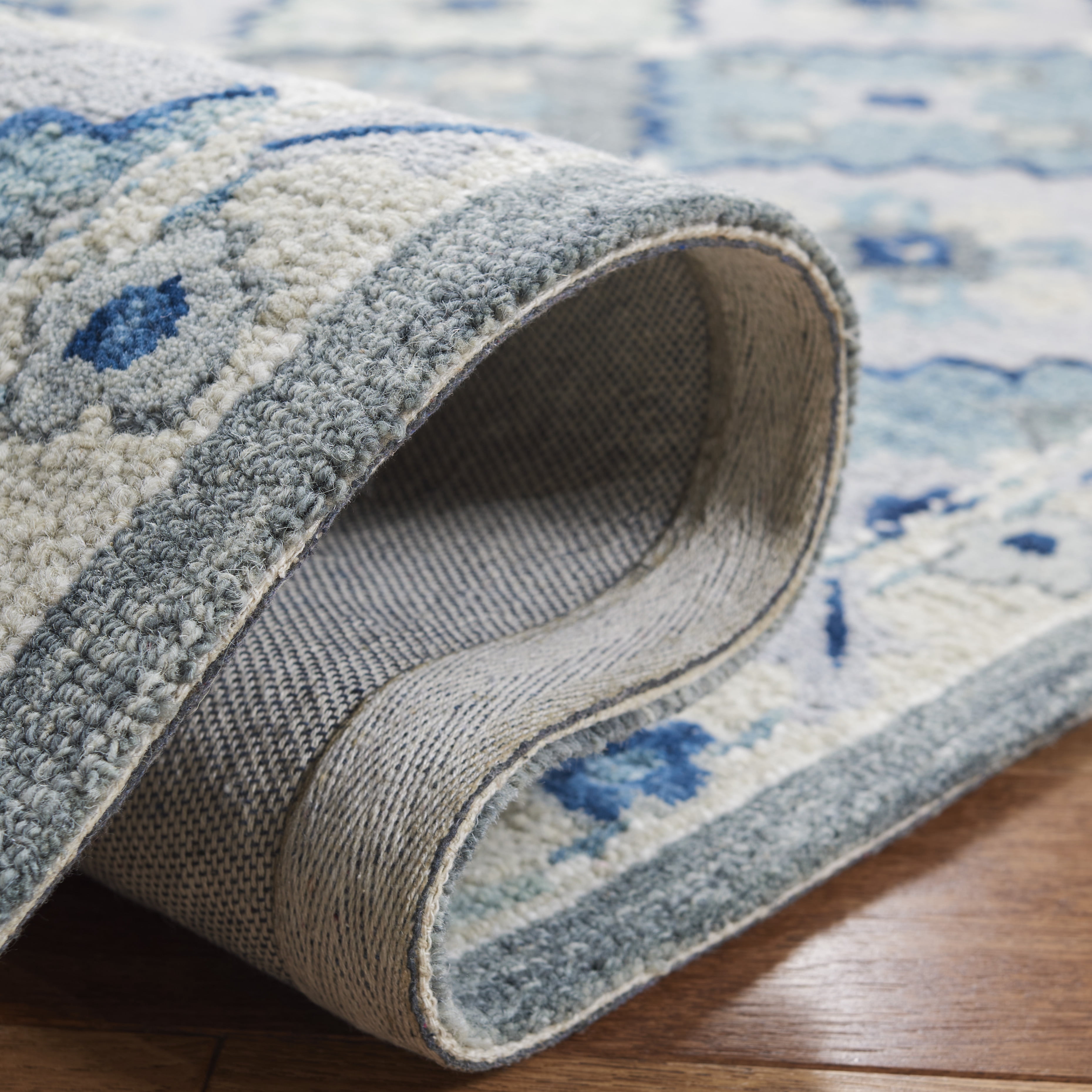 SAFAVIEH Suzani Merletta Geometric Area Rug, Blue/Grey, 9' x 12'