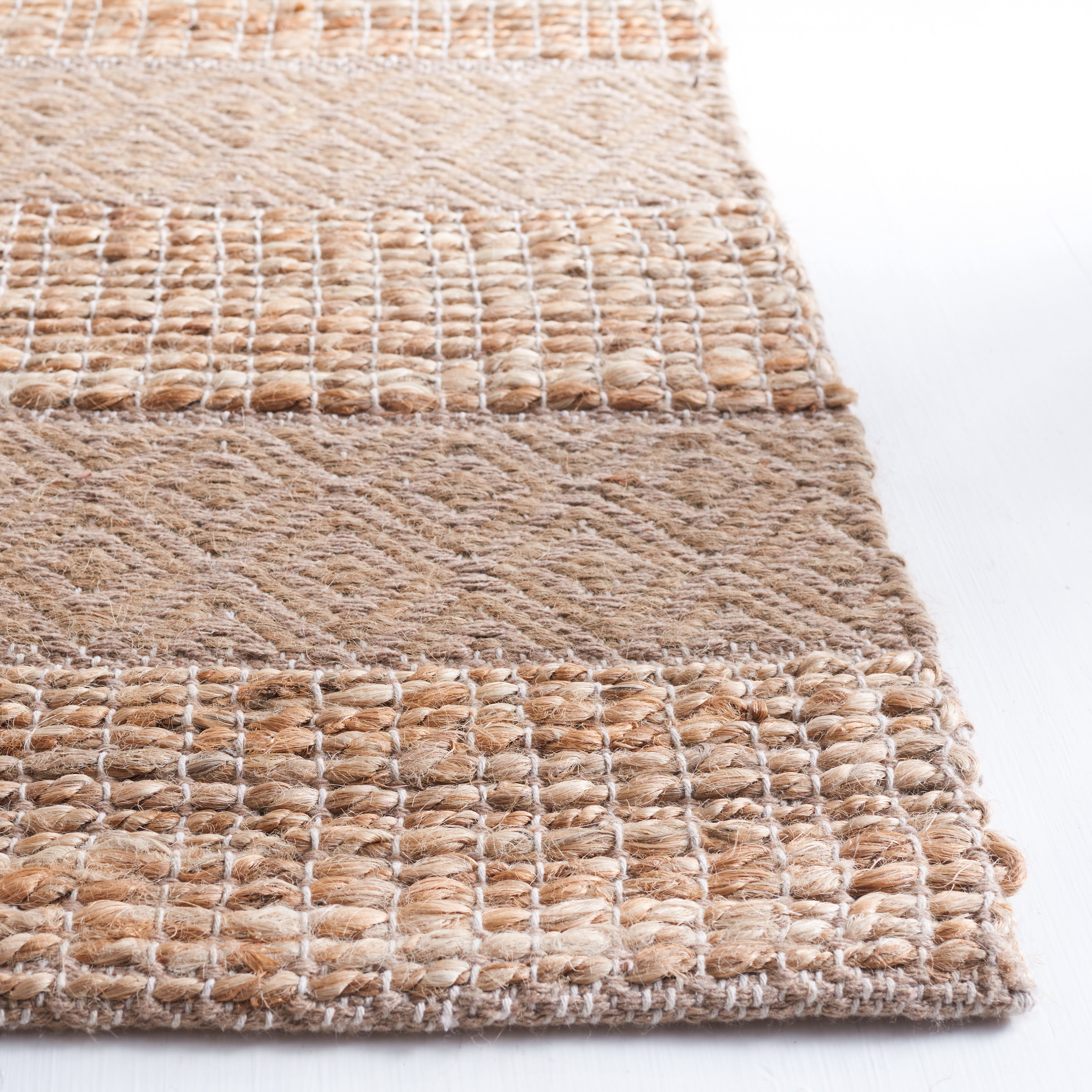 SAFAVIEH Natural Fiber Wenonah Striped Area Rug, Taupe/Natural, 6' x 9'