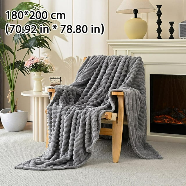 Faux Fur Throw Blanket For Couch, Soft Cozy Luxurious 3D Fluffy Blanket