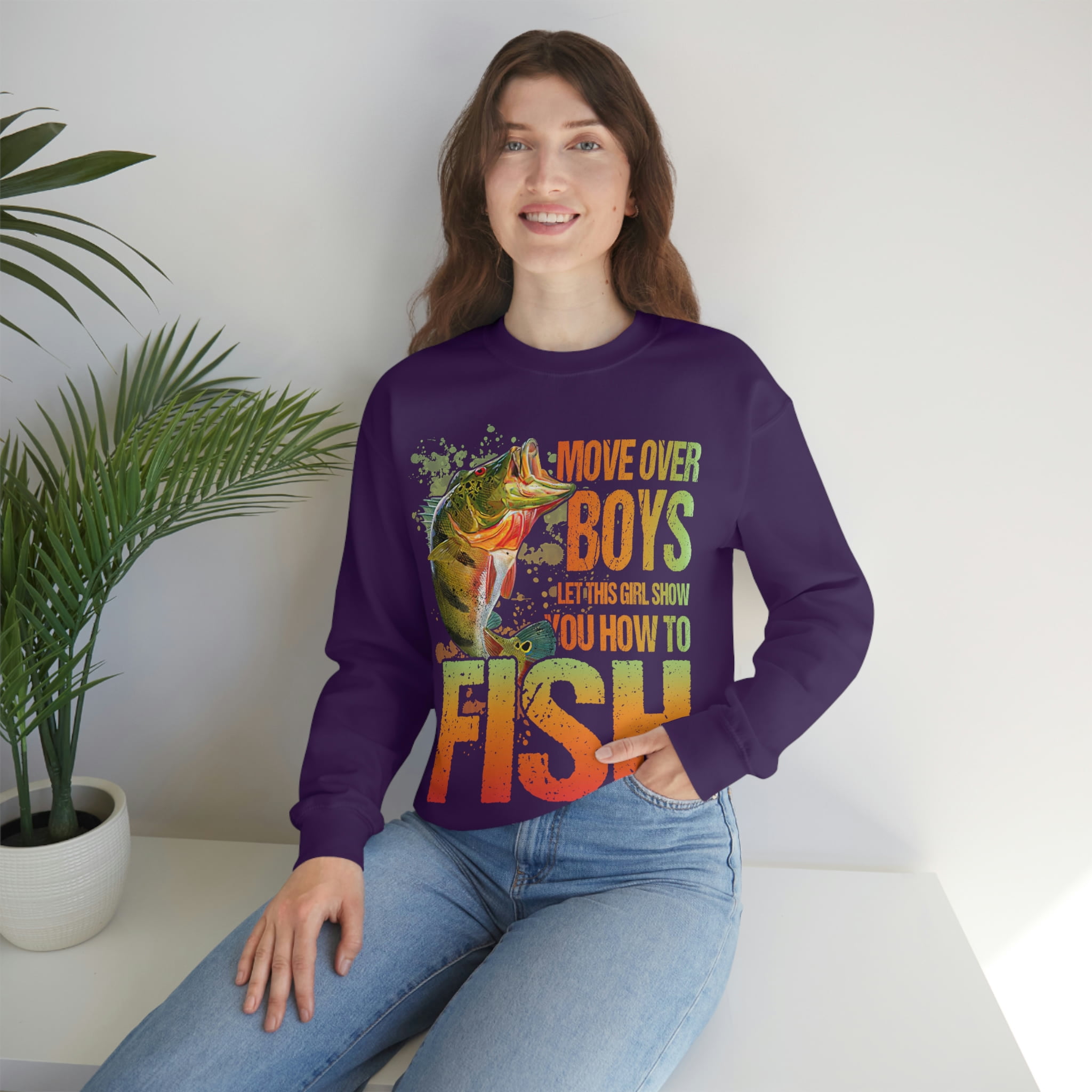 Familyloveshop LLC Fishing Tshirt, Women Fishing Shirt, Funny Fishing  ShirtsGraphic Tees, T-shirt for Mother, Gift For Her 