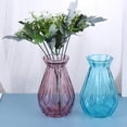 thumbnail image 4 of 2 jarrones de vidrio transparente, floreros artísticos de escritorio, modernos y elegantes, para el hogar (azul y morado), 4 of 7