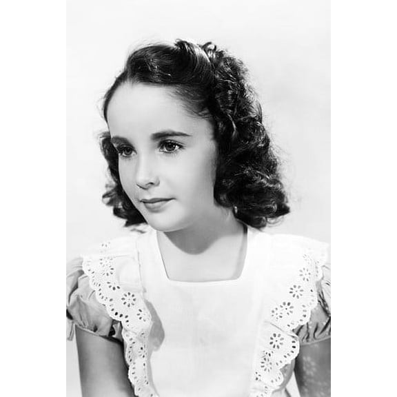Elizabeth Taylor Cute Child Actress Cute Studio Pose 24X36 Poster
