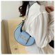 thumbnail image 1 of Bolso Bandolera de Un Solo Hombro de Piel de Gran Capacidad con Múltiples Compartimentos para Mujer, 1 of 3