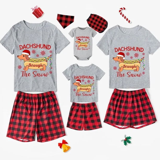 Pijama familiar a juego de Navidad, conjunto de Pijama corto de Dachshund a través de la nieve gris