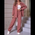 thumbnail image 4 of Conjunto de Dos Piezas de Punto para Mujer: Chaqueta de Larga con Botones y Pantalón Recto. Sandía Roja M, 4 of 7