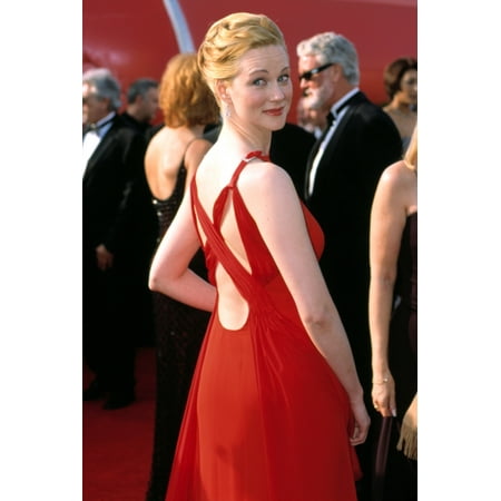 Laura Linney (Wearing Valentino) At Academy Awards, 3252001, By Robert