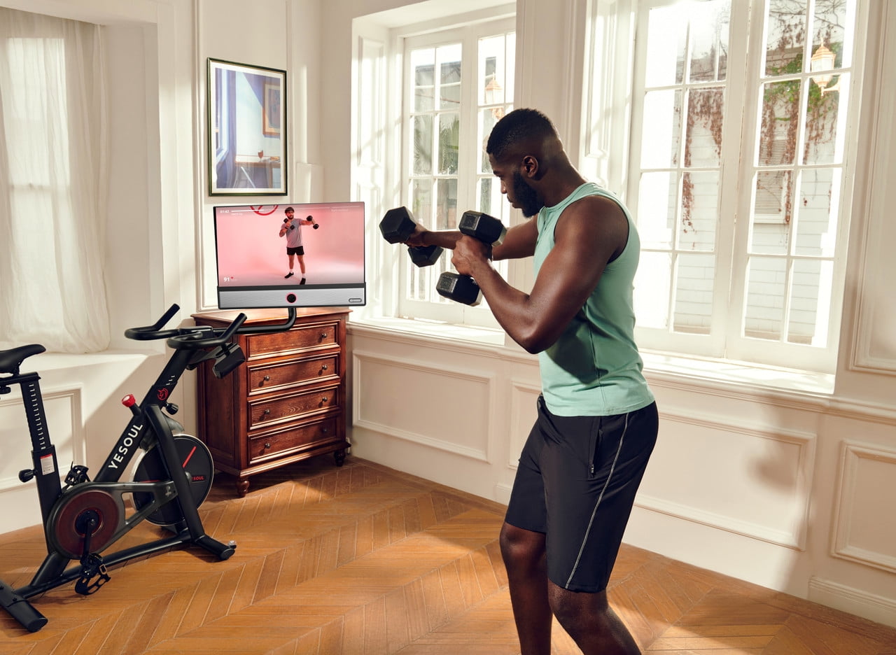 Yesoul - Exercise Bike G1M Plus w/ 1 year unlimit coach subscription, 21.5" HD screen, 6W speakers. real-time data display - Black