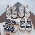 thumbnail image 2 of Disney niños dibujos animados Tang viejo pato niño niña antideslizante fondo suave zapatos deportivos casuales estudiante moda correr lona shoes28-Insole 17 cm Gao Jinjia LED, 2 of 2