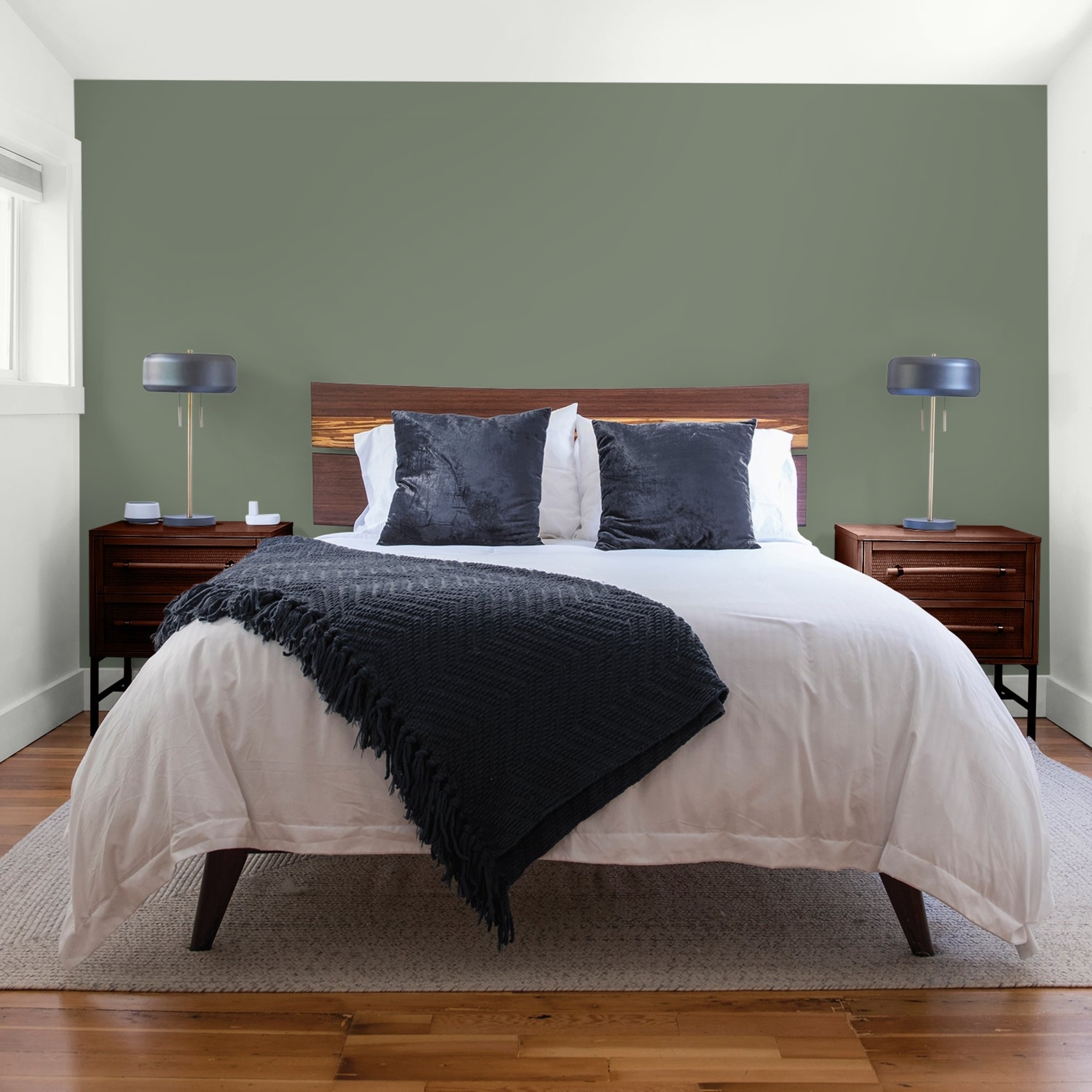 Glidden HEP Thyme Green / Green, Flat Interior Paint with Primer, 1 Gallon
