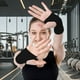 thumbnail image 5 of Muñequeras para hombre y mujer | Muñequeras de microfibra de alta elasticidad | Soporte transpirable para correr, baloncesto, fitness y ciclismo | Muñequeras ajustables y cómodas para deportes al, 5 of 6