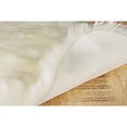 thumbnail image 4 of 2' x 3'  Natural New Zealand Sheepskin Wool Area Rug in White, 4 of 8