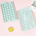 thumbnail image 3 of Molde circular para cubitos de hielo, molde pequeño para hacer hielo con tapa, adecuado para mini bandejas circulares para cubitos de hielo en refrigeradores, para hacer 1 pulgada x 33 piezas de esfe, 3 of 5