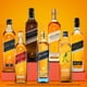 thumbnail image 3 of Johnnie Walker, Black Label, 750ml, Whisky Blended Scotch, Envejecido 12 A&ntilde;os, Sabor Dulce y Ahumado, 3 of 7
