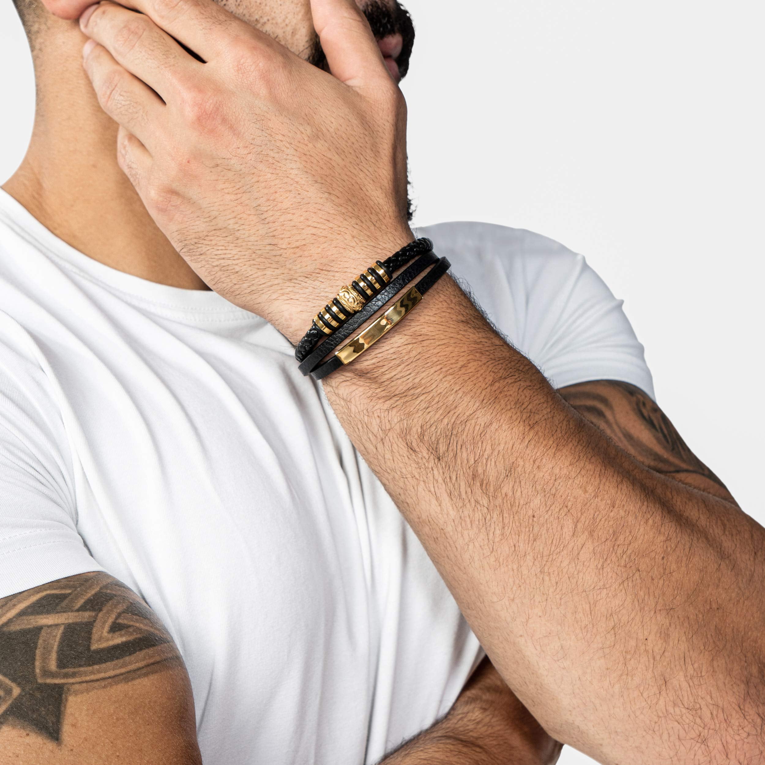 SERASAR Leather Bracelet for Man "Shine" with stainless steel magnetic closure, Gold 17cm, including gift box
