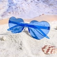 thumbnail image 4 of Gafas de Sol Azules en Forma de Corazón Geopty, Paquete de 14 para Mujer, 4 of 7