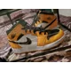 thumbnail image 1 of Size 7 - Jo r-dan 1 Mid Yellow Toe 2022, 1 of 5