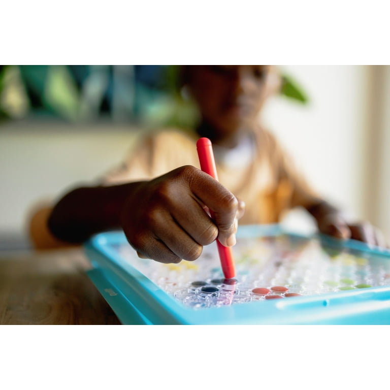 NEW Magnetic Dot Art By Chuckle & Roar, New in Box