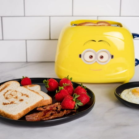 

Uncanny Brands Minions Dave 2-Slice Toaster- Toast Iconic Minion on Your Toast