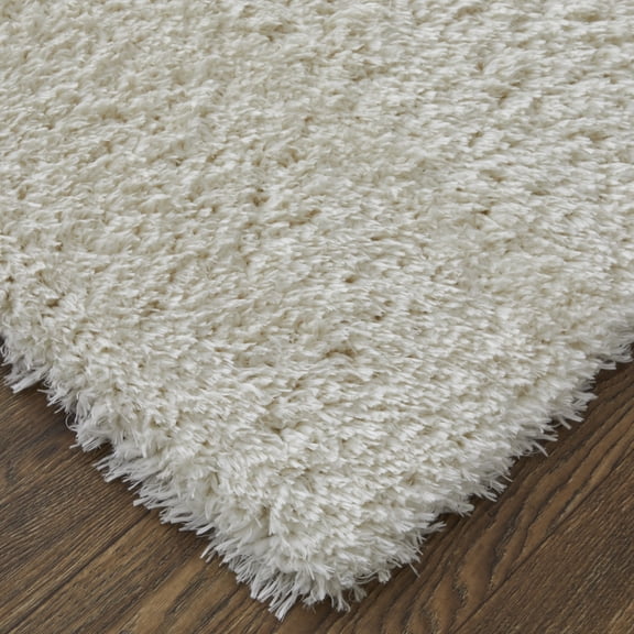 HomeRoots 513443 9 x 12 ft. White Shag Power Loom Stain Resistant Rectangle Area Rug