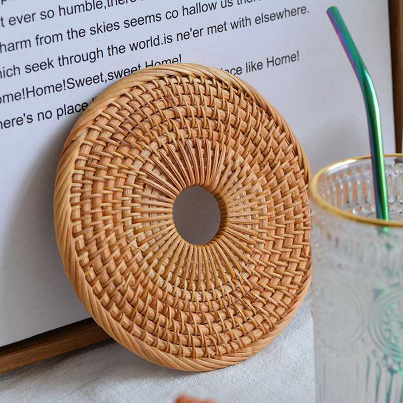 BESPORTBLE 5pcs Handmade Natural Rattan Coasters with Tea Strainer Round Straw Woven Trivet for Teacup Wicker Heat Resistant Plate Pad for Hot Pots and Pans 