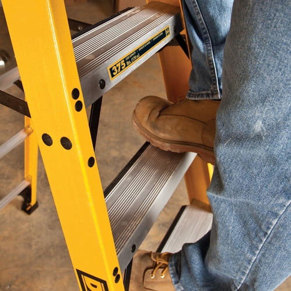 DeWalt 4-Foot Fiberglass Step Ladder, 375-Pound Load Capacity, Type IAA, DXL3410-04